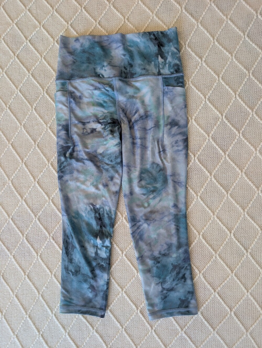 Athleta Coloful Capri